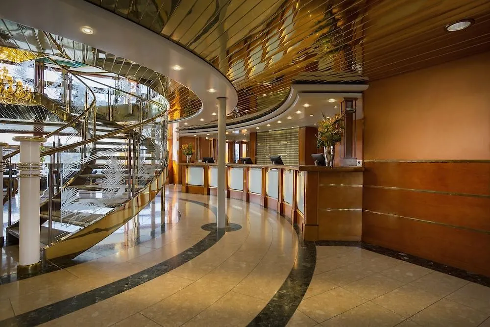 Sunborn London Yacht Hotel