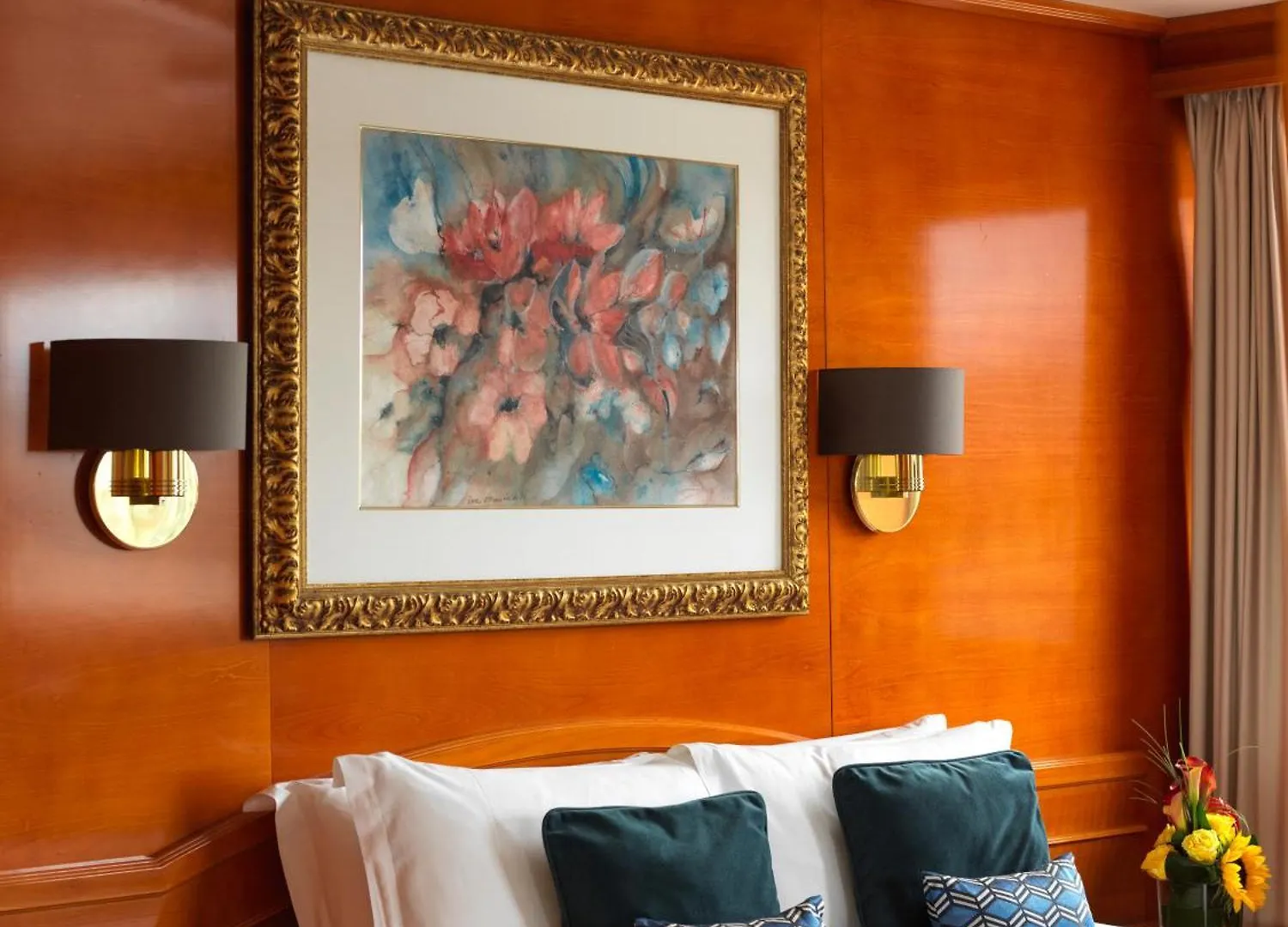 Sunborn London Yacht Hotel 4*,  United Kingdom
