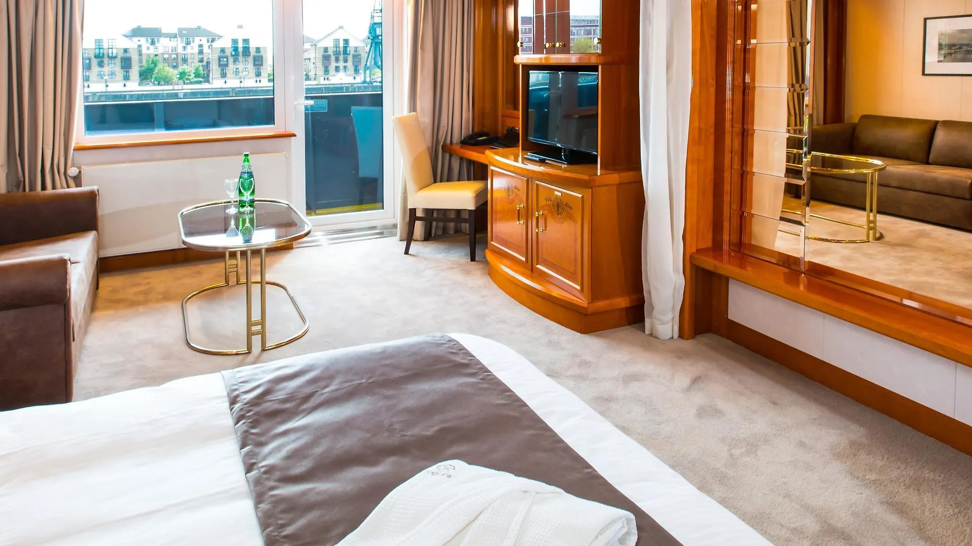 Sunborn London Yacht Hotel